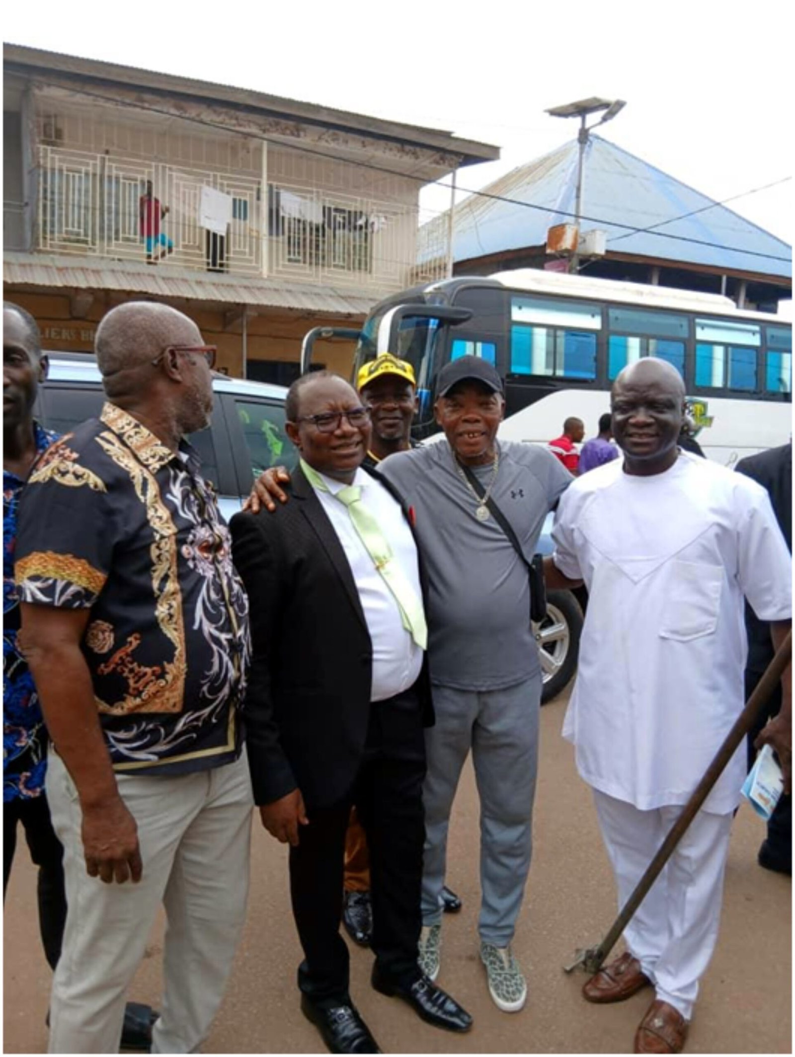 SLFA VP& Executive Member Witness Laying-Out Ceremony of…