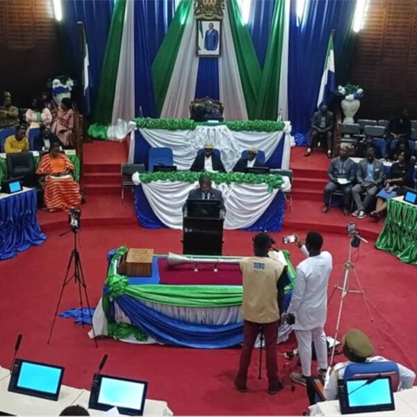 MPs unite in praising work of Legal Aid Board