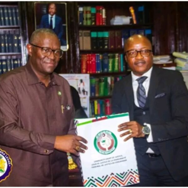 Sierra Leone’s Chief Justice, His Lordship Honourable Justice Komba Kamanda has received the President of the ECOWAS Court of Justice, Hon. Justice Ricardo Clau’dio Monteiro Goncalves, describing his visit as timely and meaningful in strengthening the country’s legal representation before the ECOWAS Court based in Abuja, Nigeria.Follow the Judiciary of Sierra Leone Communications on www.judiciary.gov.sl or follow us on all our social media platforms.